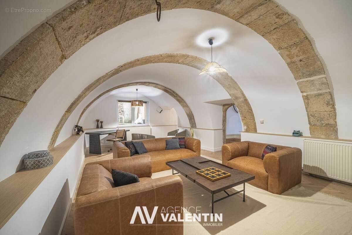 Appartement à ARS-SUR-MOSELLE