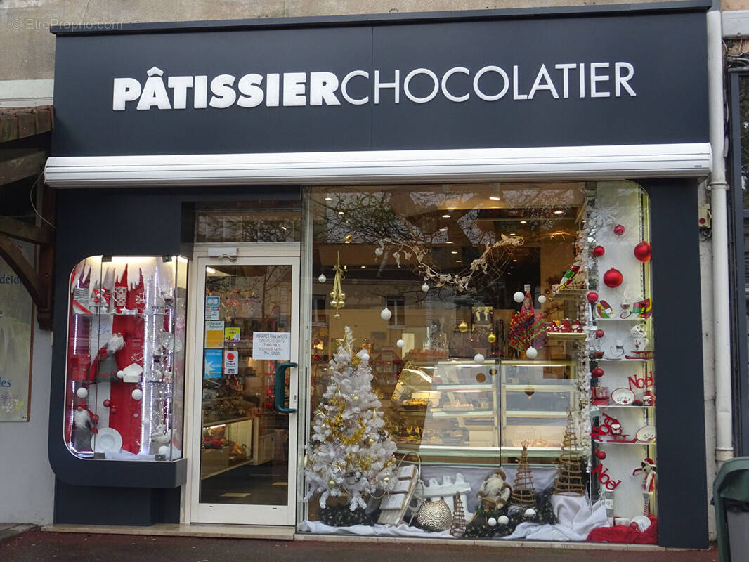 Commerce à MONTCHANIN