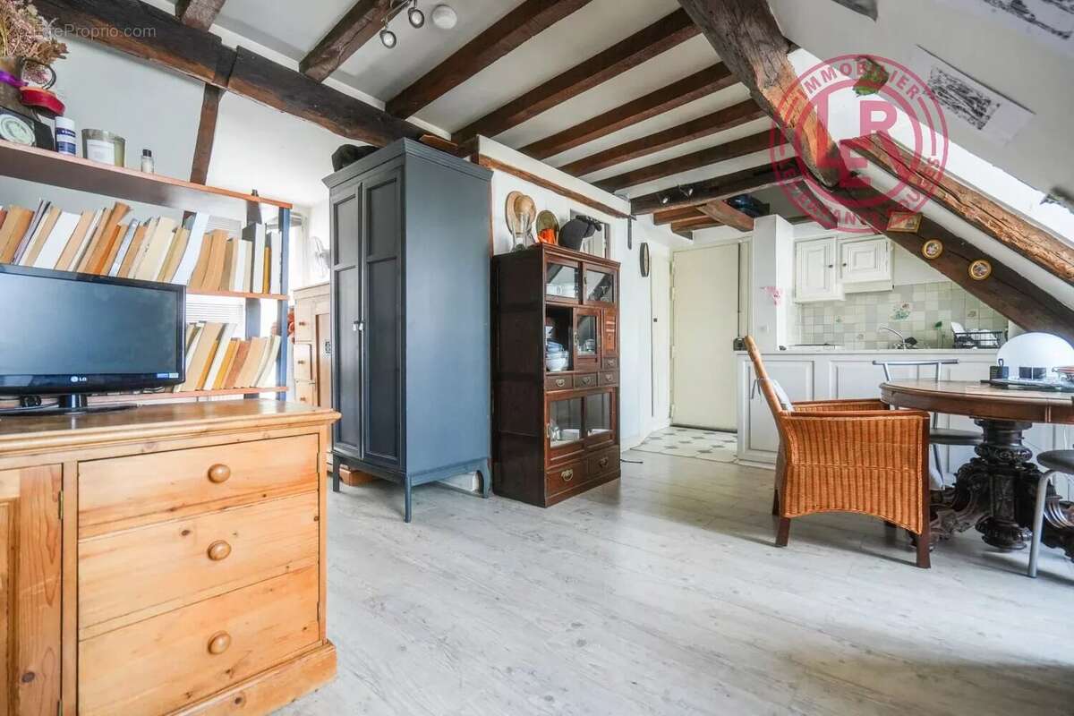 Appartement à PARIS-6E