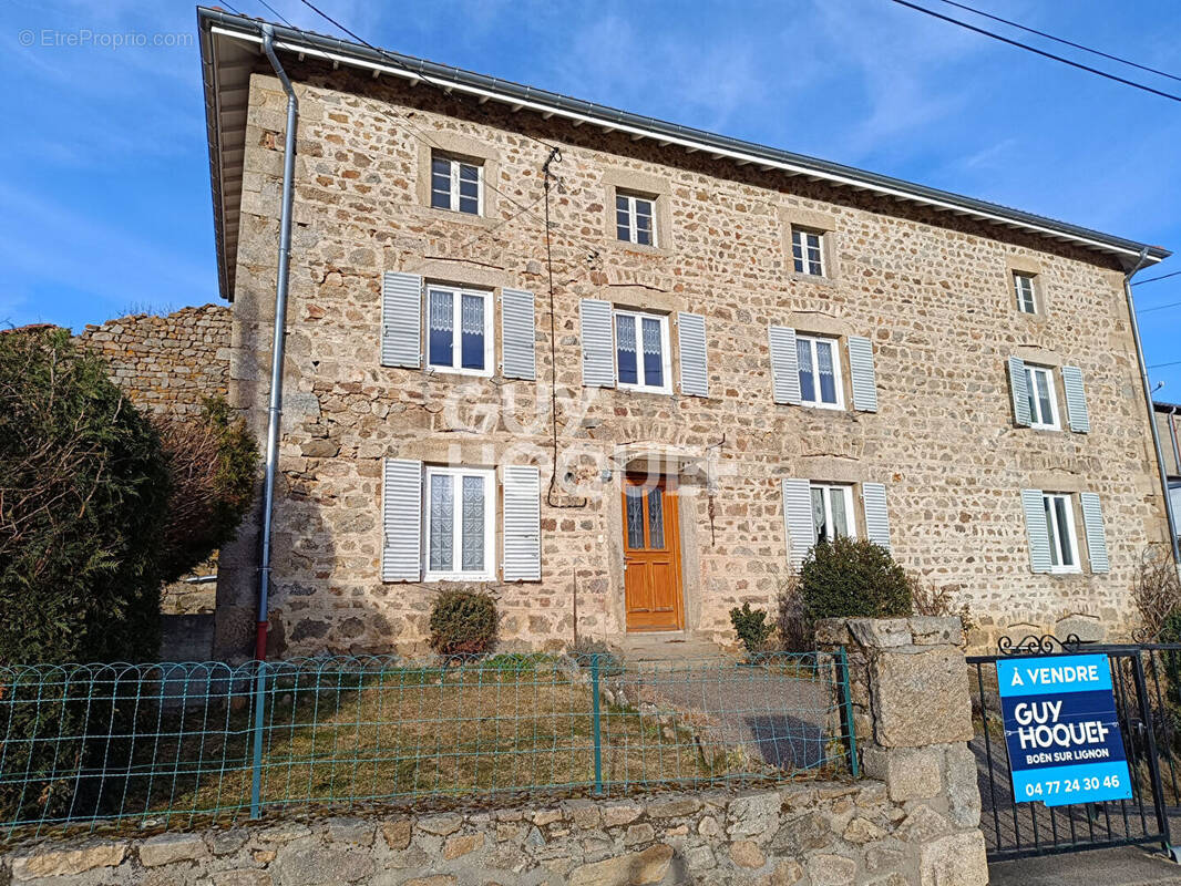 Maison à NOIRETABLE