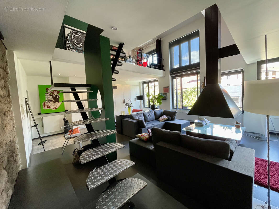 Appartement à SAINT-ETIENNE