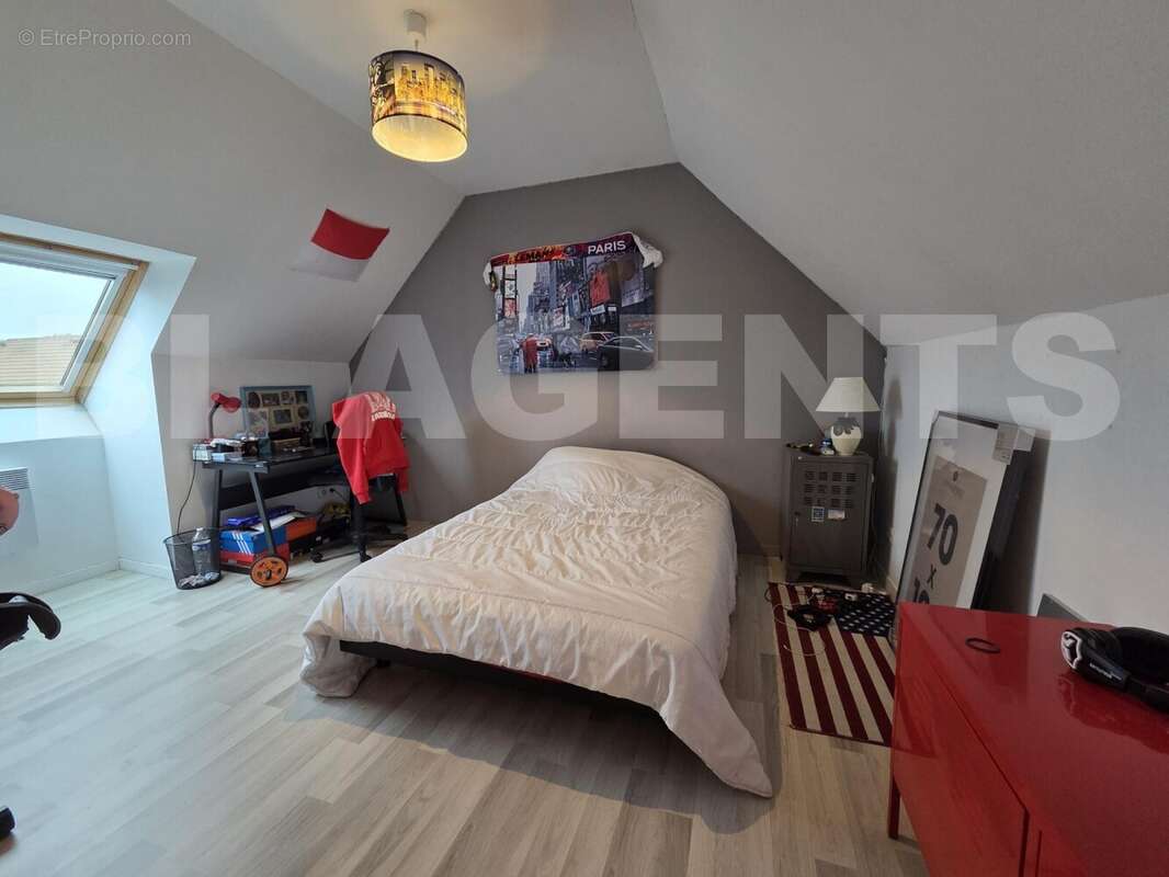 20251202_141146 - Maison à CHAMPAGNE