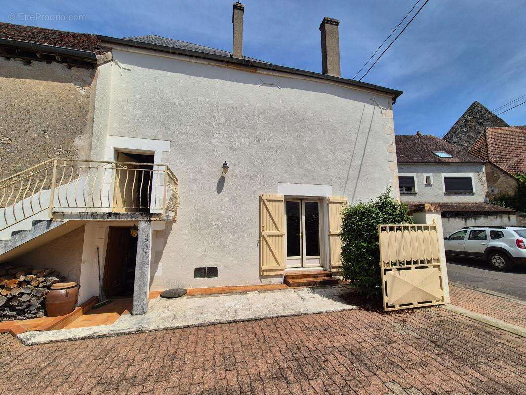 Maison à MESVES-SUR-LOIRE