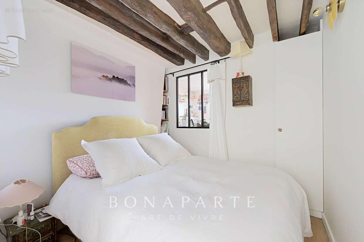 Appartement à PARIS-4E