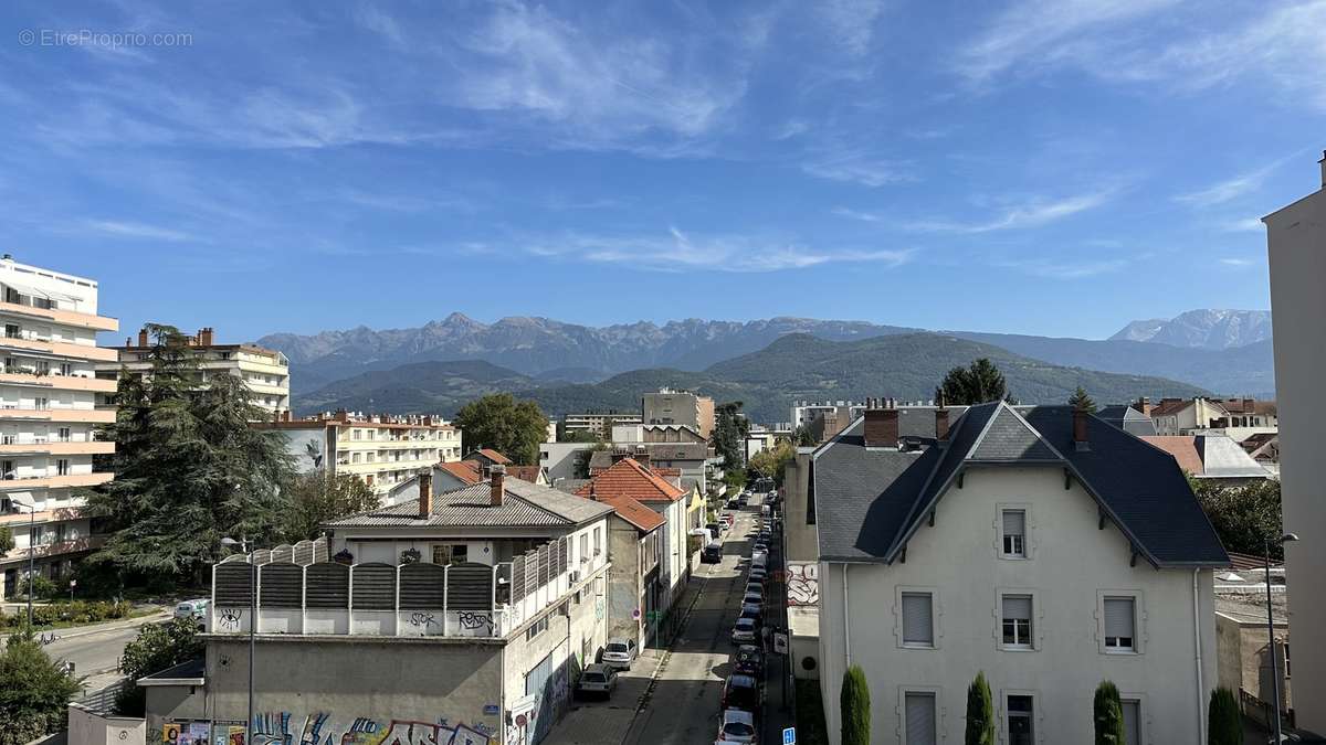 Appartement T2 Centre Grenoble - photo 2