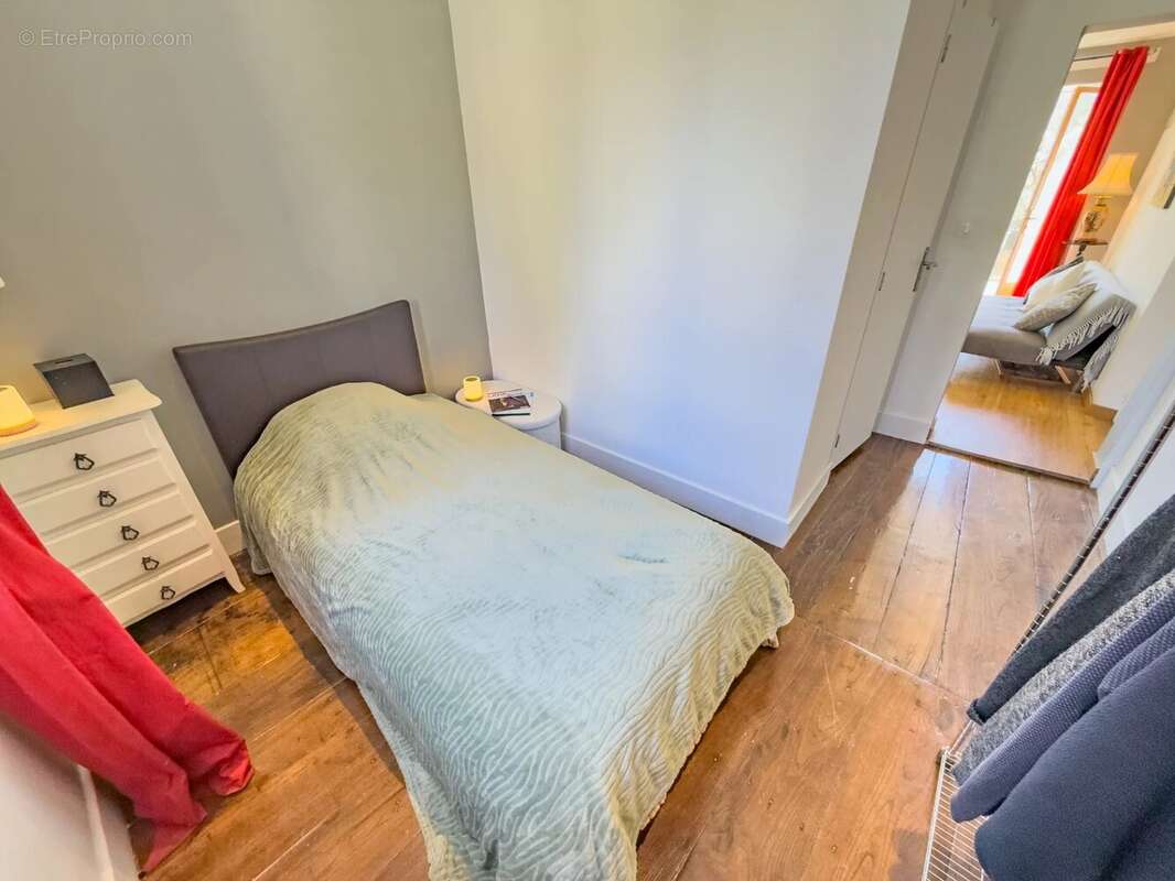 Maison à SAINT-SAUD-LACOUSSIERE