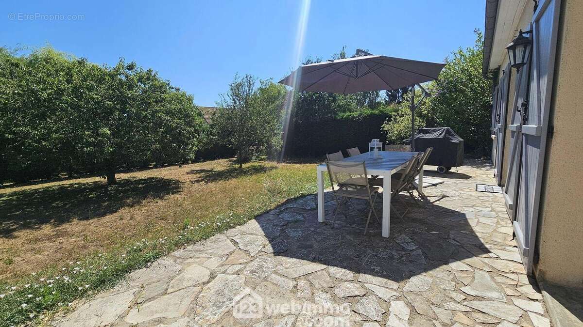 Voici la seconde terrasse de 30 m² sans vis à vis ! - Maison à MILLY-LA-FORET