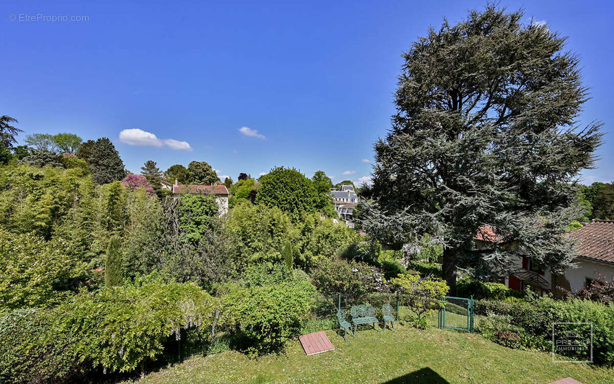Maison à COLLONGES-AU-MONT-D&#039;OR