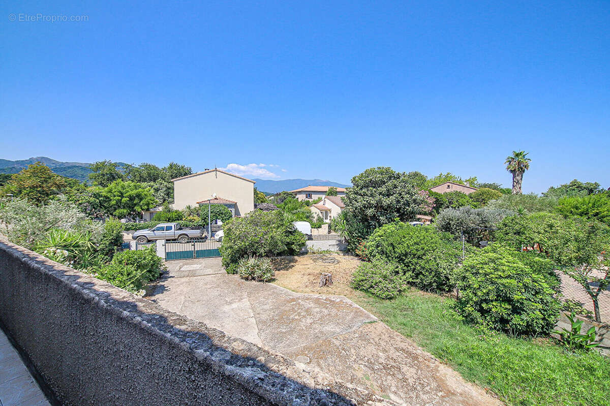 Vescovato : Grande maison à haut potentiel - photo 8