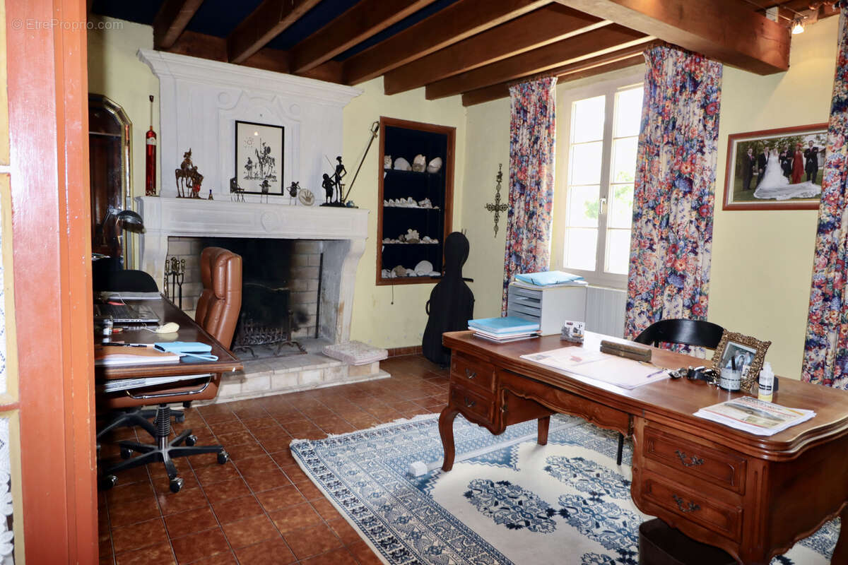 Maison à SAINTES