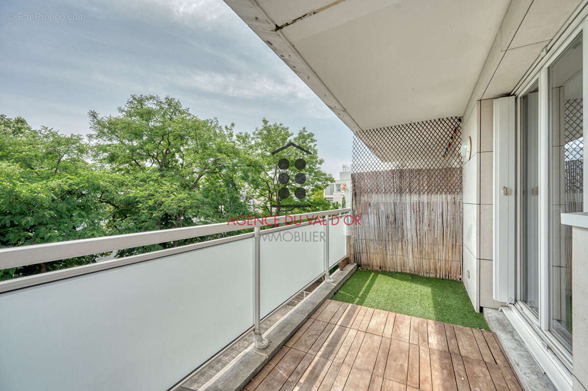 Appartement à SURESNES