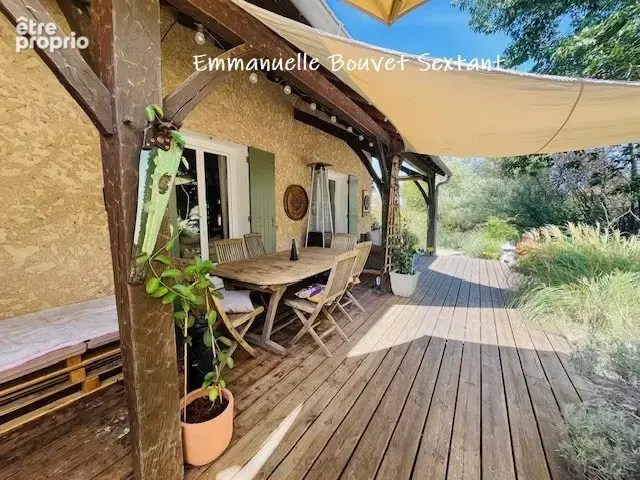 BERGERAC, jolie maison périgourdine, 202 m², 6 chambres, vie possible de plain-pied, piscine, garage, beau terrain arboré et clo - photo 7