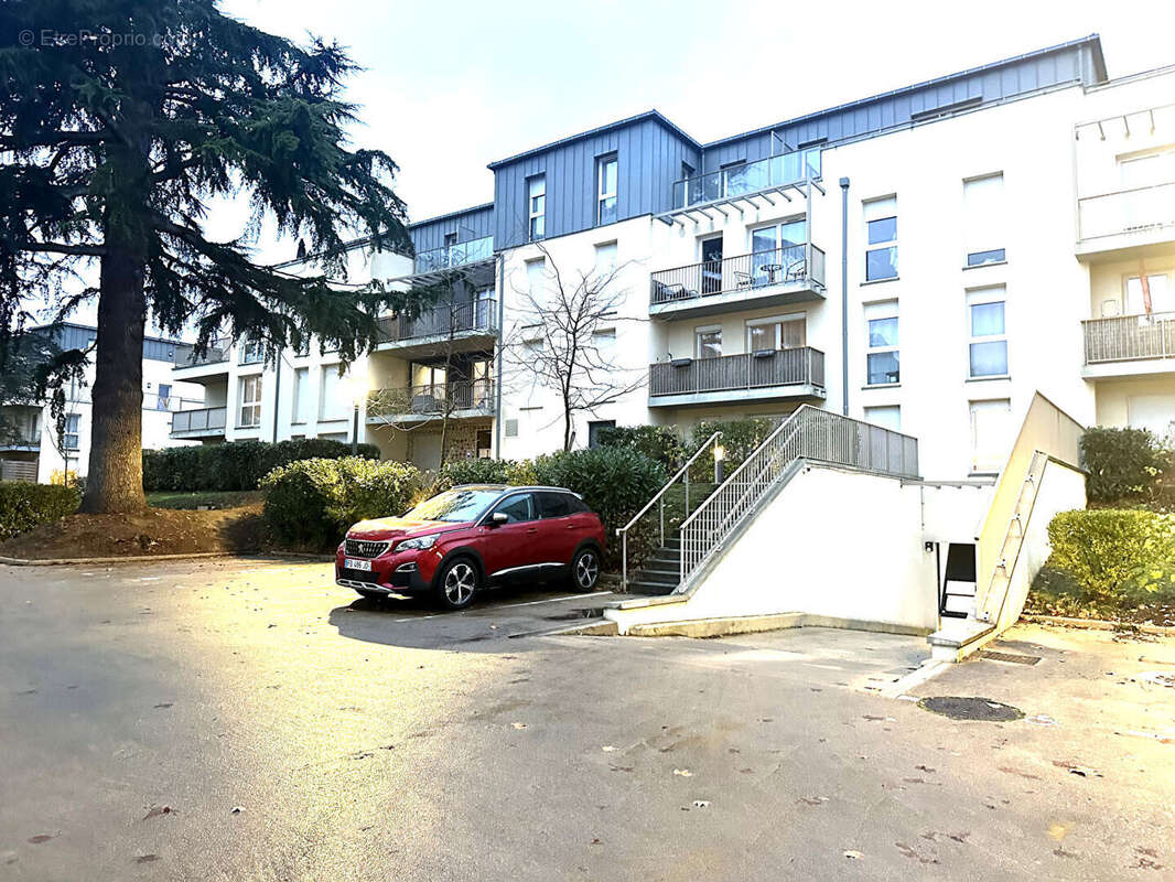 Appartement à CORBEIL-ESSONNES