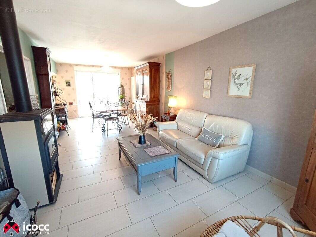 Maison à LES HERBIERS