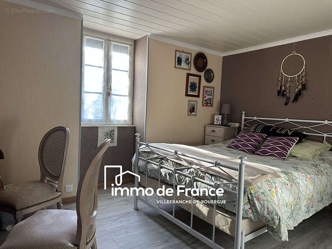 Maison à ANGLARS-SAINT-FELIX