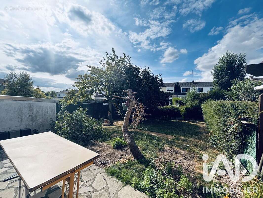 Maison 82 m² à Boves  - photo 2