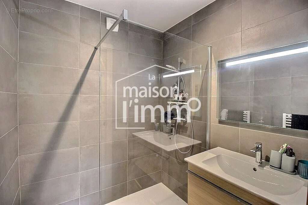 Appartement à CHATEL