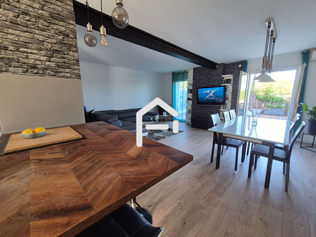 Maison à SAINT-ORENS-DE-GAMEVILLE