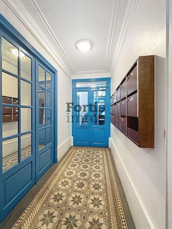Appartement à PARIS-14E