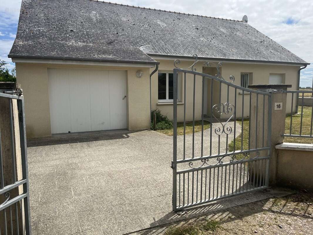Maison 83 m² à Artannes-Sur-Thouet  - photo 2