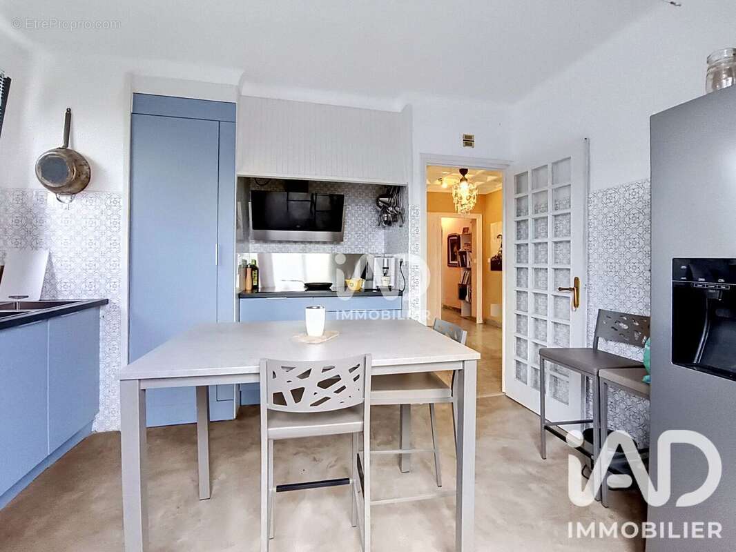 Maison 219 m² à Prades  - photo 6