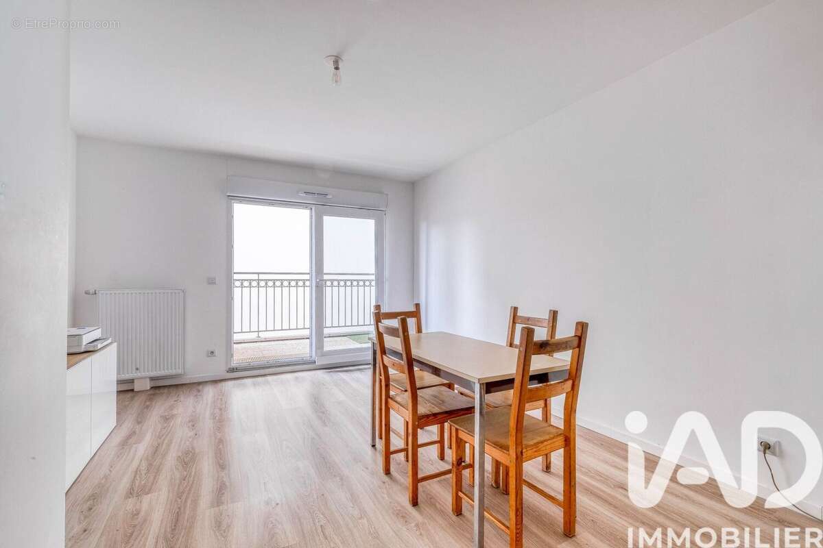 Photo 3 - Appartement à VILLENOY