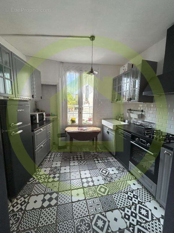 Appartement à REBAIS