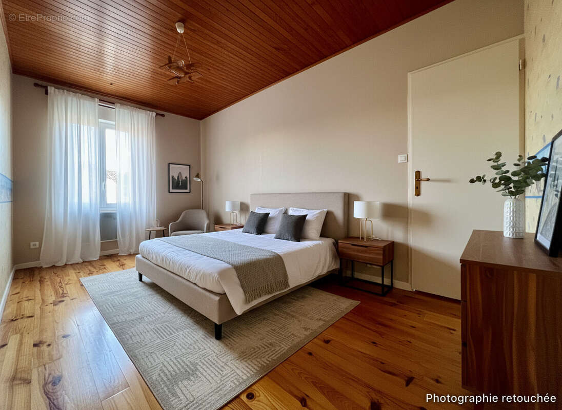 n°8 - Maison à LA MURE