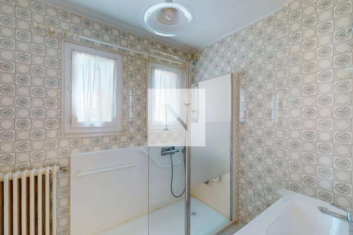 Maison 128 m² à La Rochelle  - photo 8