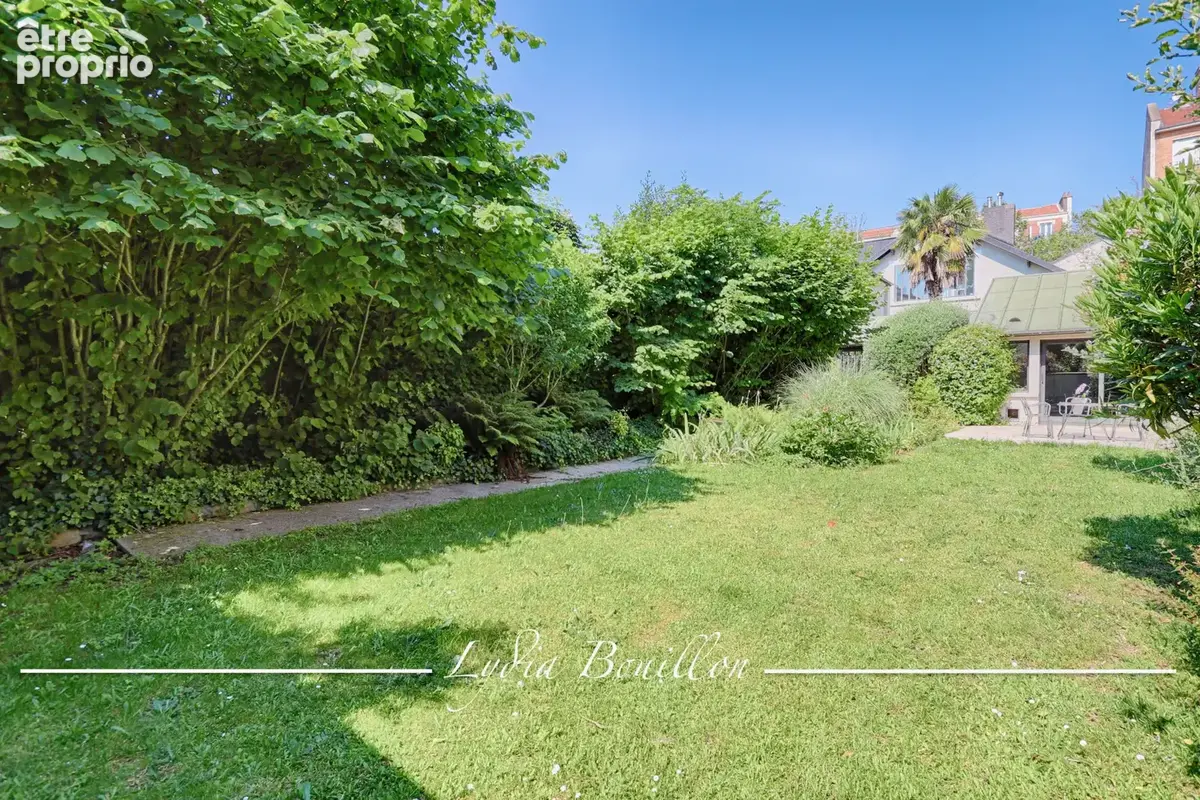 MONTROUGE centre-ville, Maison 147 m2, 5 pièces avec terrasse et très grand jardin - photo 3