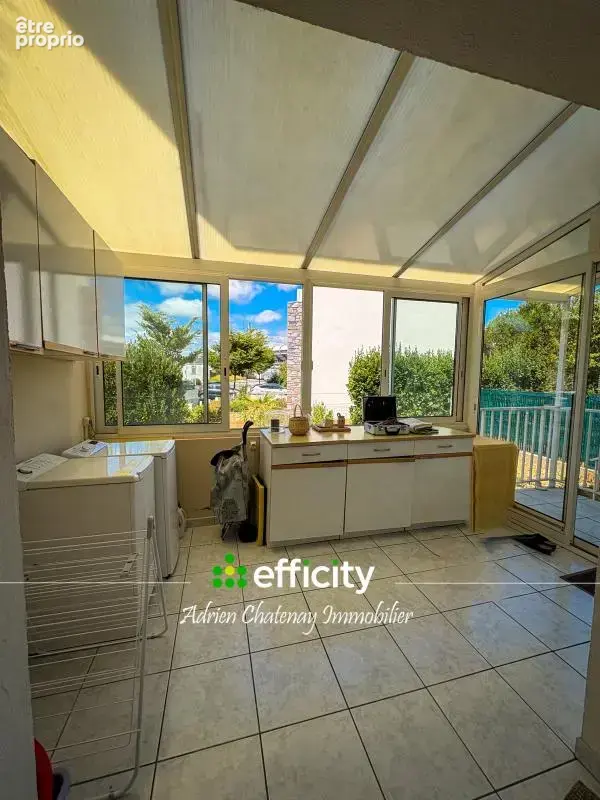 Maison 6 pièces 110 m² à vendre à La Roche-Sur-Yon (85000) - photo 9