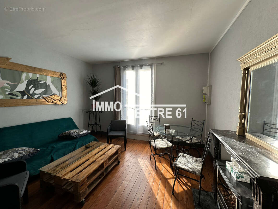 Immeuble comprenant Commerce + habitation Type T5 - photo 5