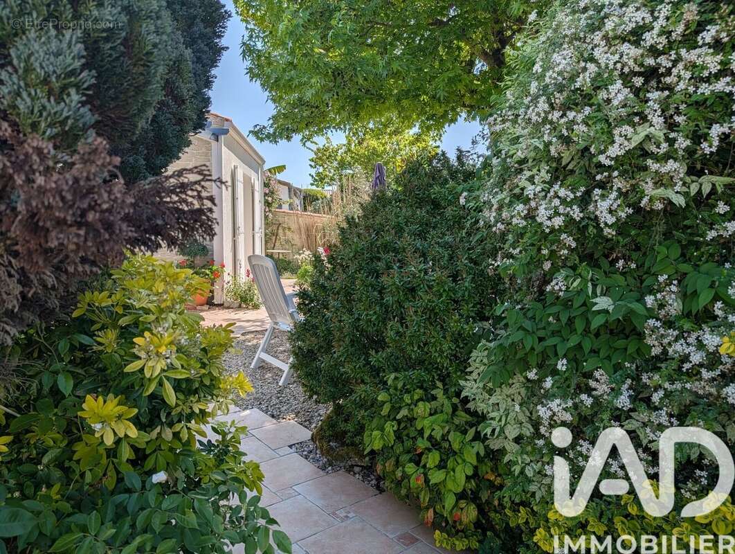 Maison 123 m² à Saint-Ouen-D'aunis  - photo 5