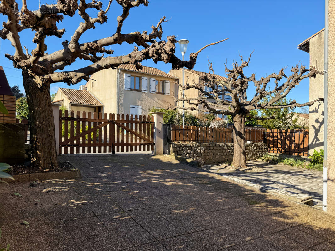 Maison à SAINT-SERNIN