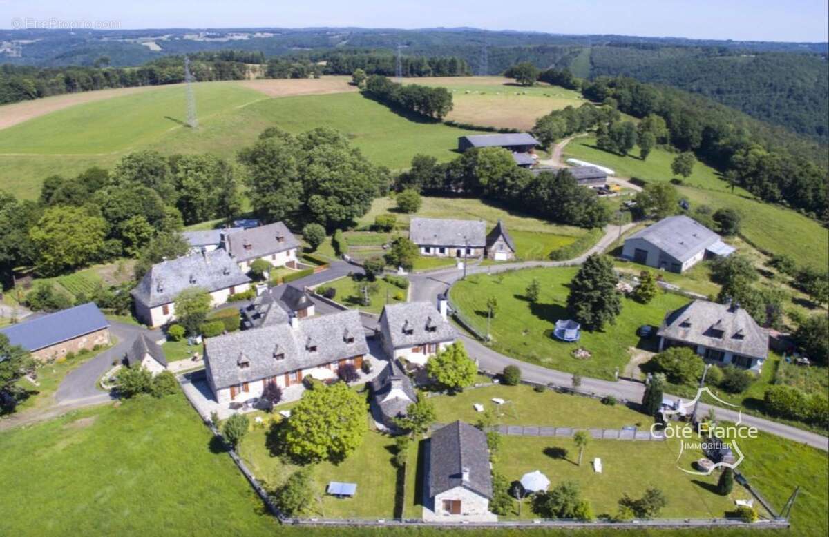 Ensemble de 4 maisons / gîtes authentiques à proximité du la - photo 3
