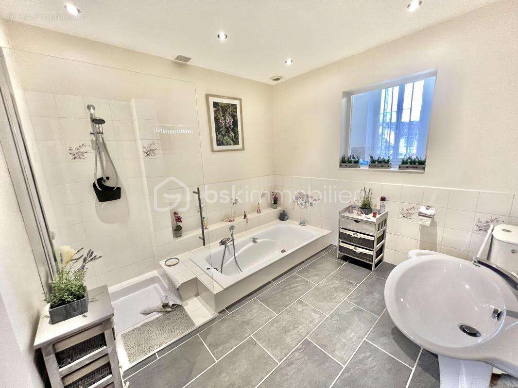 Maison à LA BASTIDE-DE-SEROU