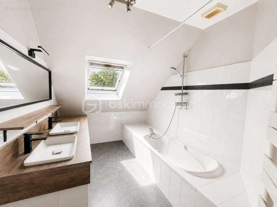 En Exclusivité, Maison de 130m2 5 chambres - photo 14