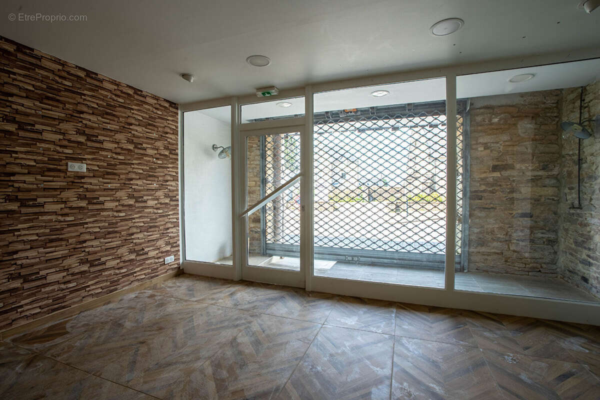 A vendre à Melgven - Local commercial 76m² - photo 12