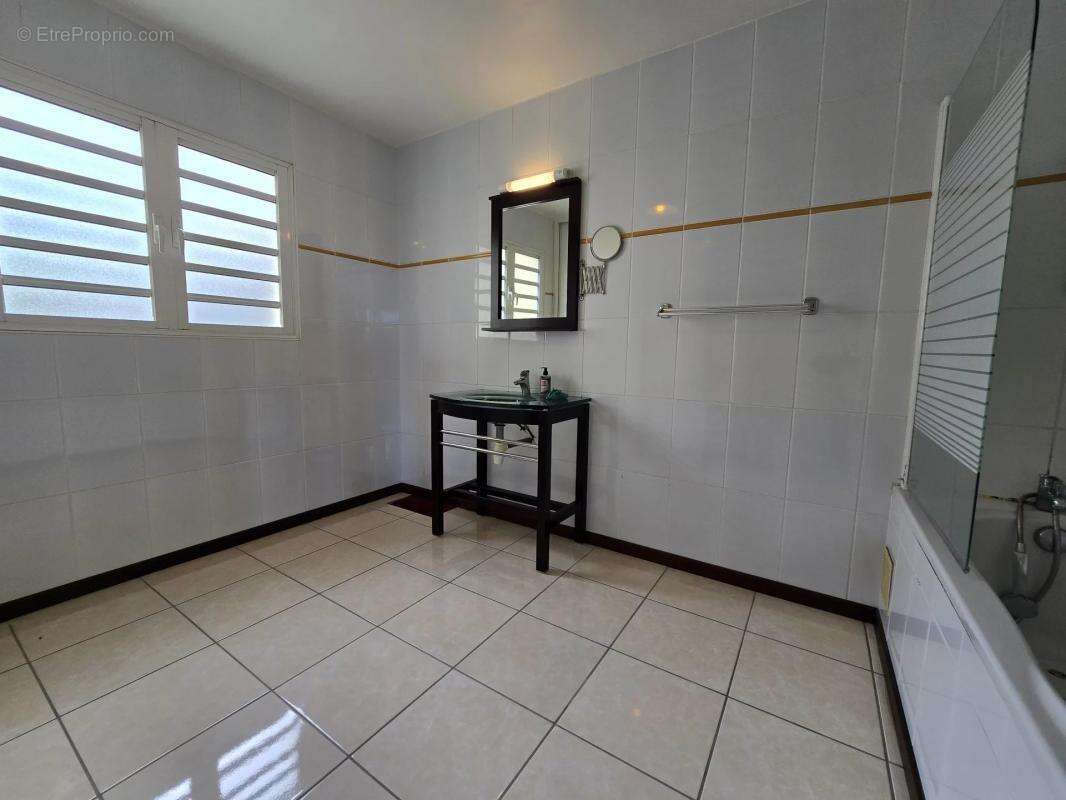 Maison à SAINT-BENOIT