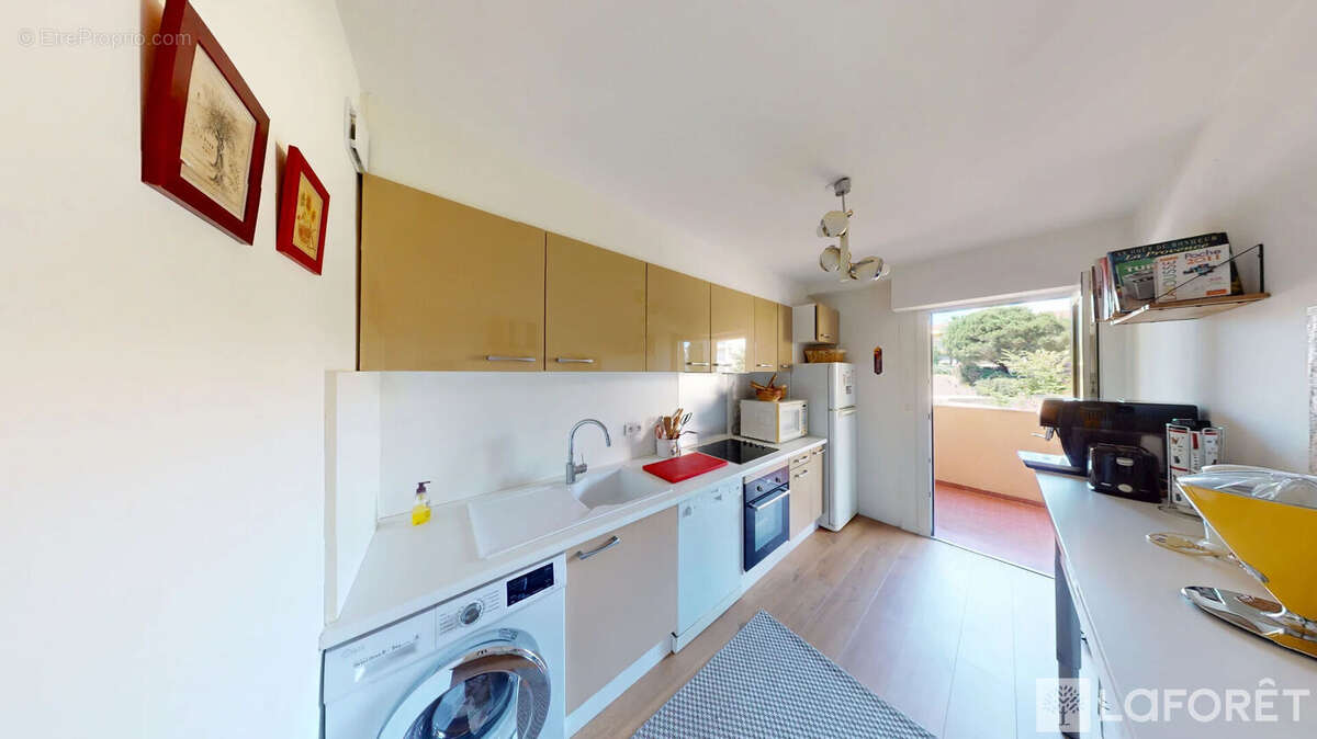 Appartement à FREJUS
