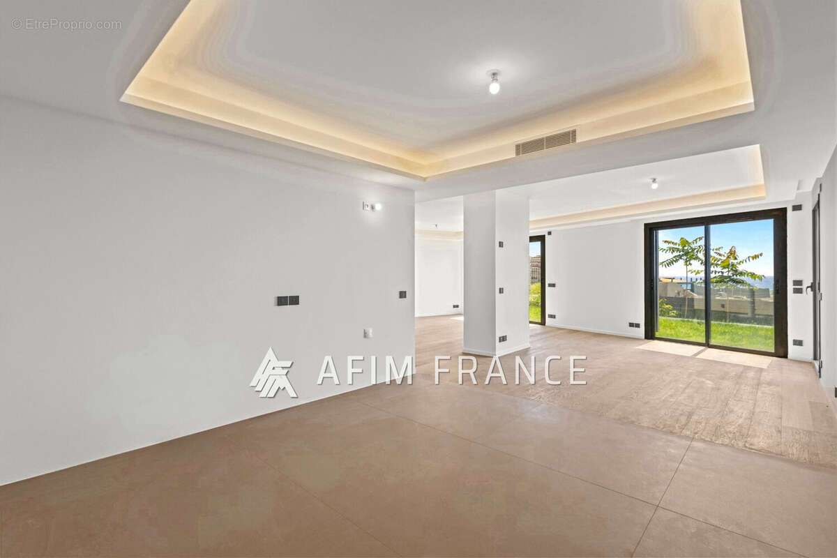 Appartement à CAP-D'AIL