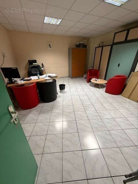 Commerce à MARSEILLE-14E