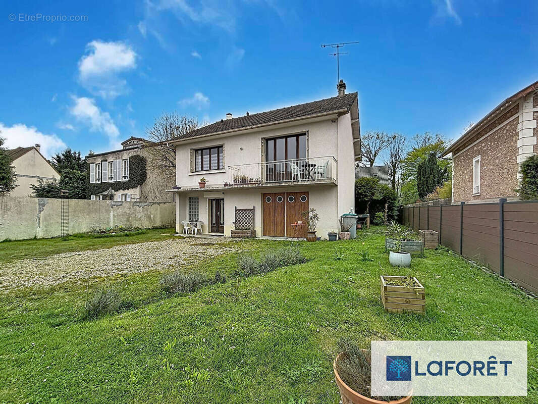 Maison à LE PLESSIS-TREVISE