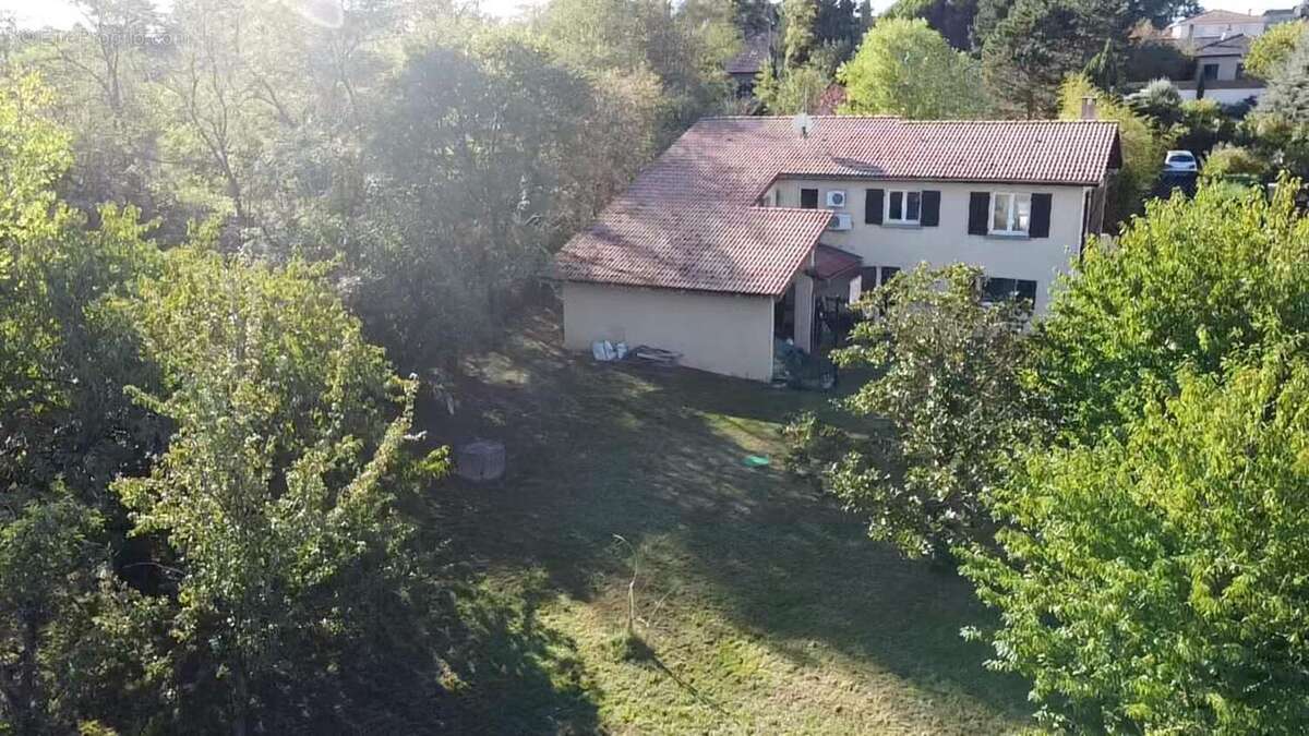 Photo 2 - Maison à LA TOUR-DE-SALVAGNY