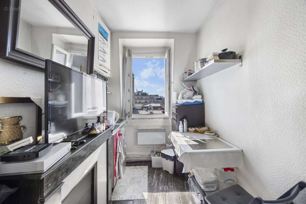 Appartement à PARIS-17E