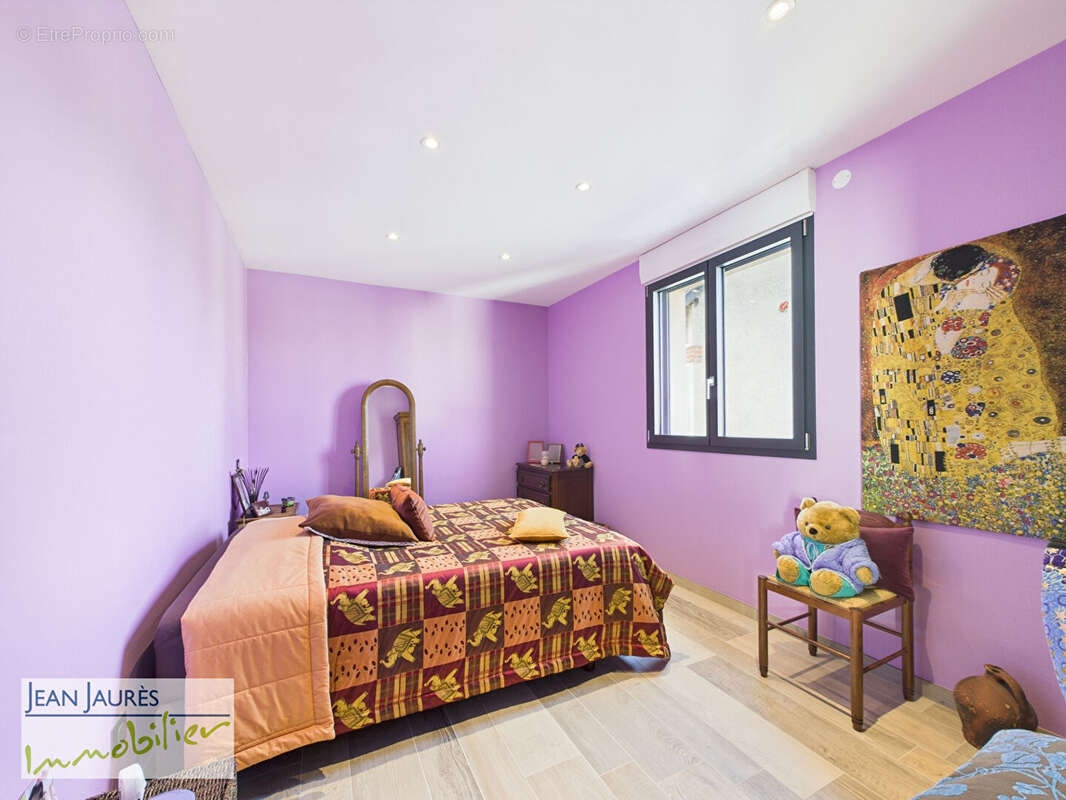 Maison à SAINTE-SAVINE