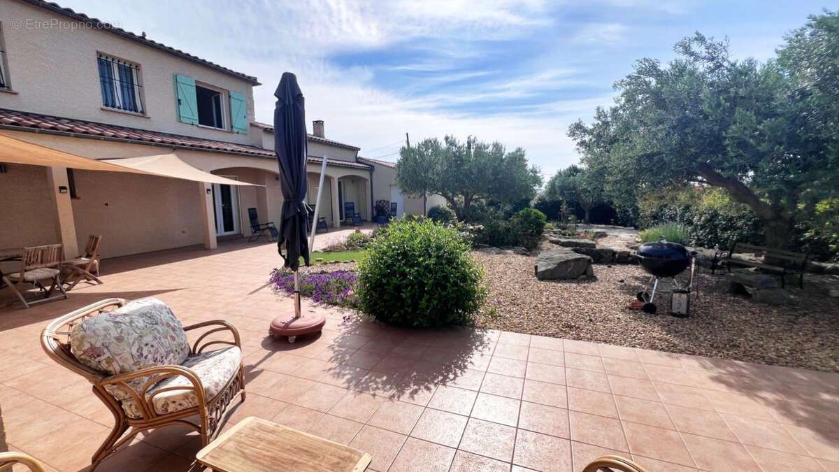 Maison 168 m² à Paraza  - photo 4