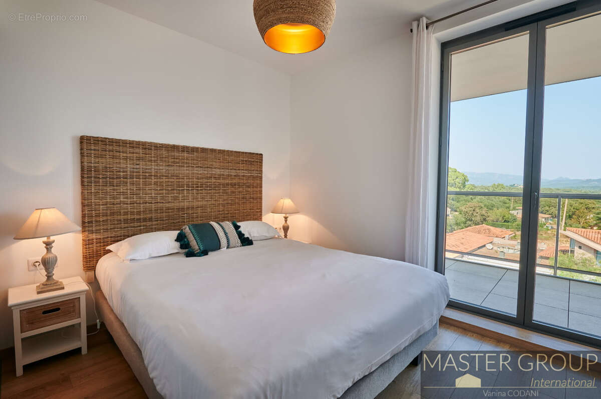 Appartement à PORTO-VECCHIO