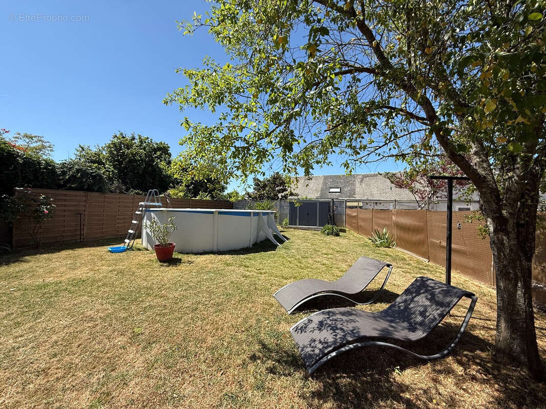 Maison à LES BORDES