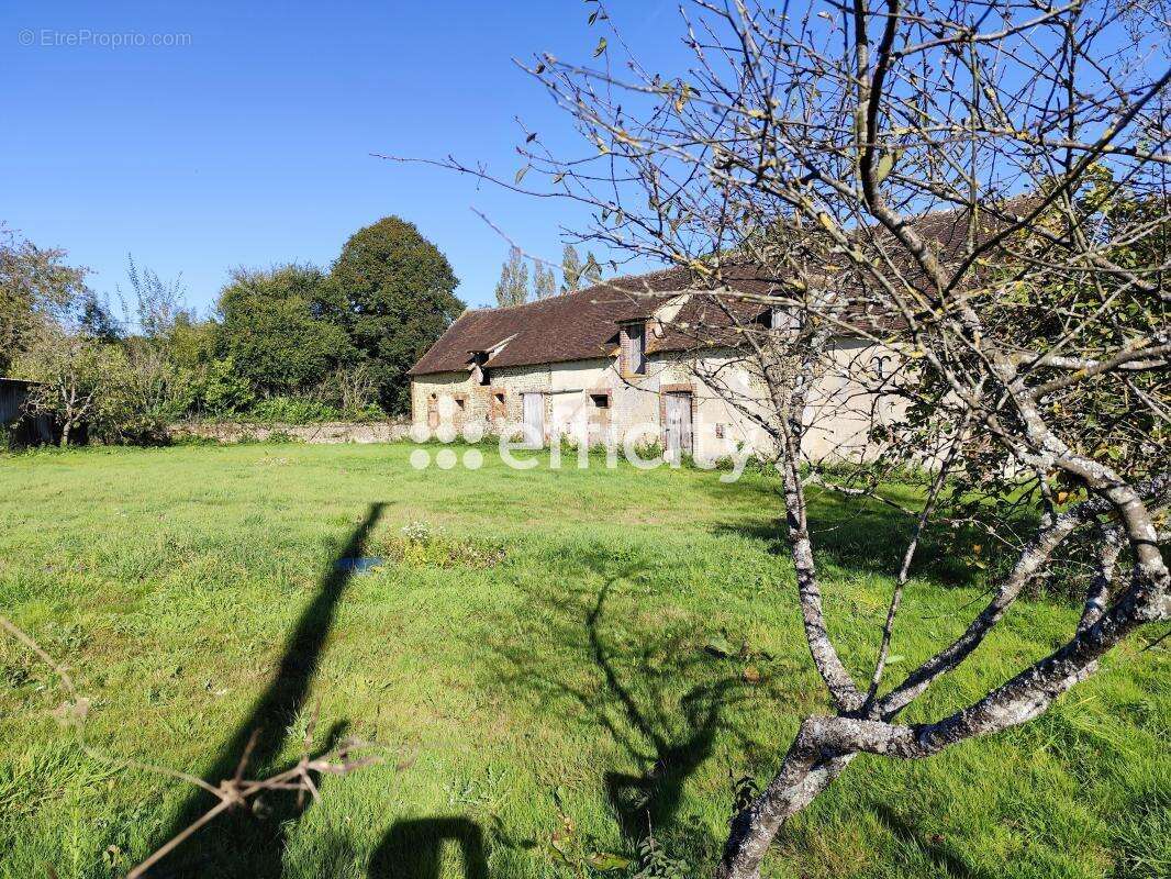Maison à SAINT-MAURICE-LES-CHARENCEY